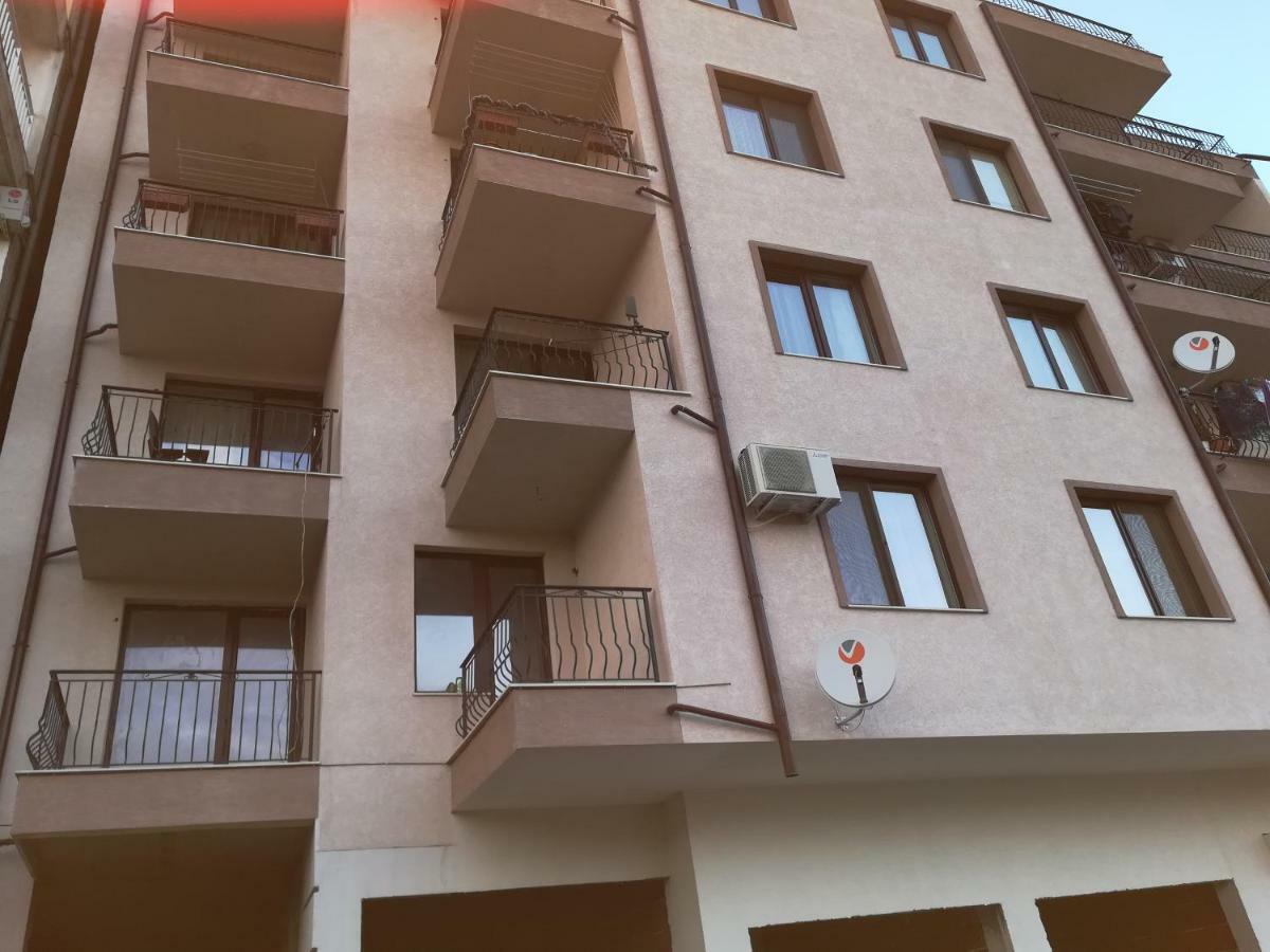 Ideal Center Apartment Сандански Экстерьер фото